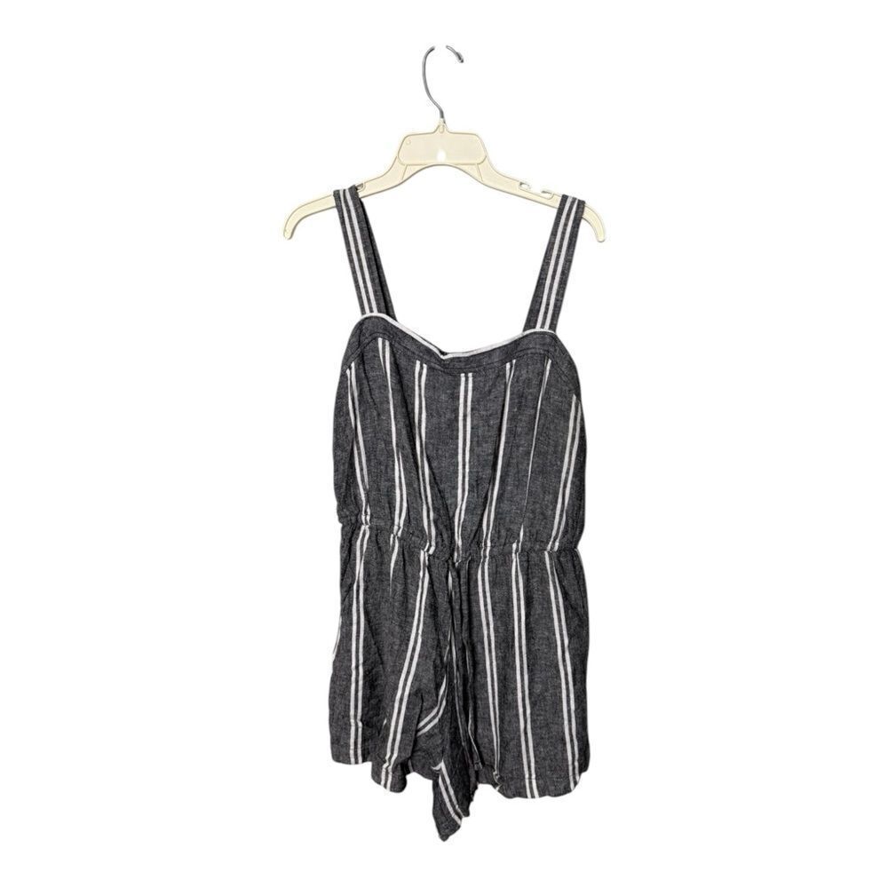 GAP gray and white striped romper. Size Medium linen blend